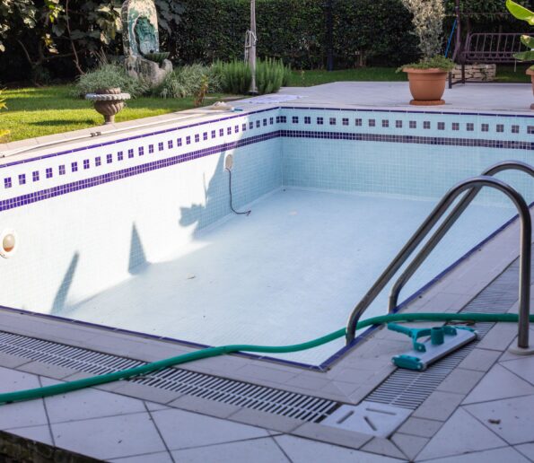 Empty Pool Image 2 1 595x516